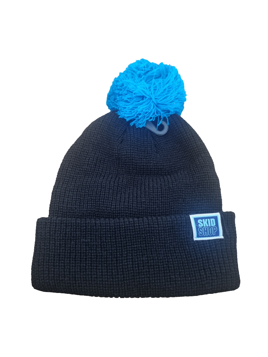 Ski beanie with pompom