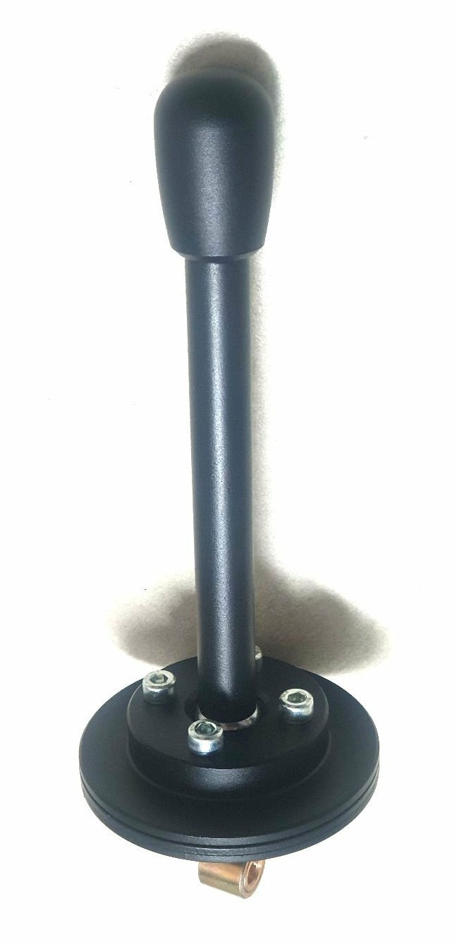 Simple tunnel mounted short shifter